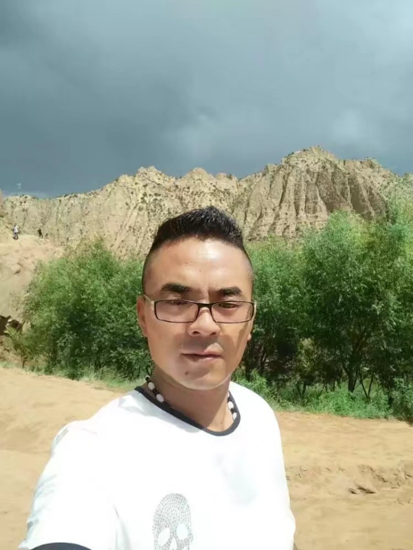 无情的沙尘暴的第一张照片--榆林闪婚服务中心
